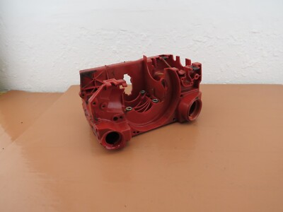 #ad Jonsered CS 2137 Chainsaw OEM Crankcase $23.00