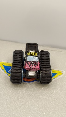 Micro Machines - Super Monster Collection #5 Wrecker Tracked Truck - Picture 13 of 13