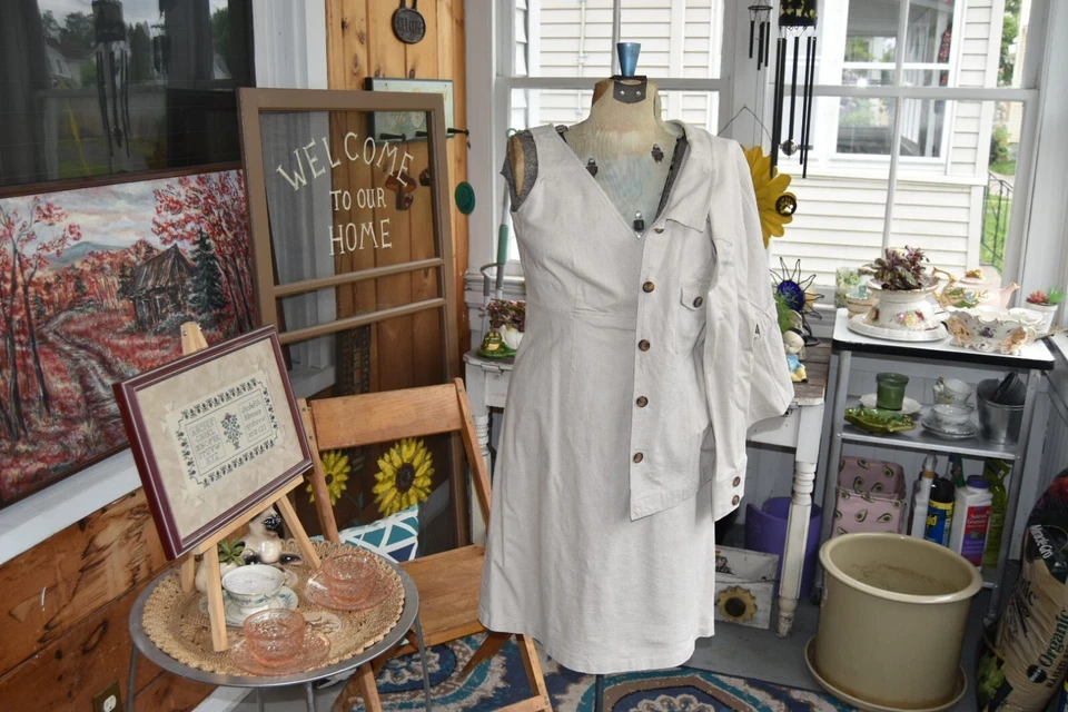 Vintage Bloomingdale's Safari Khaki Dress Suit Set Dress & Jacket Size Medium - Image 2 of 4