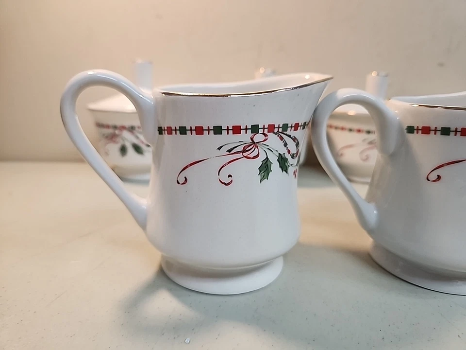 Holiday Sugar Creamer Gibson Holly Berry Navidad Borde Dorado Invierno Set de 7 Foto 3 de 4