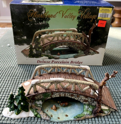 HEARTLAND VALLEY VILLAGE DELUXE PORCELAIN BRIDGE NEW Rare Rustic Stone Version