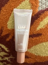 L'Oréal Paris True Match Lumi Glotion Natural Glow Enhancer 902 Light 1.35oz.