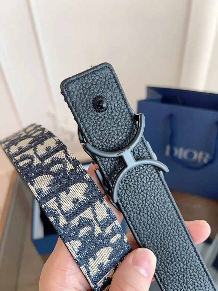 Cinturón Dior Jacquard Oblicuo Azul Marino Lona Para Hombre Icono Monograma Negro Hebilla CD Foto 4 de 4