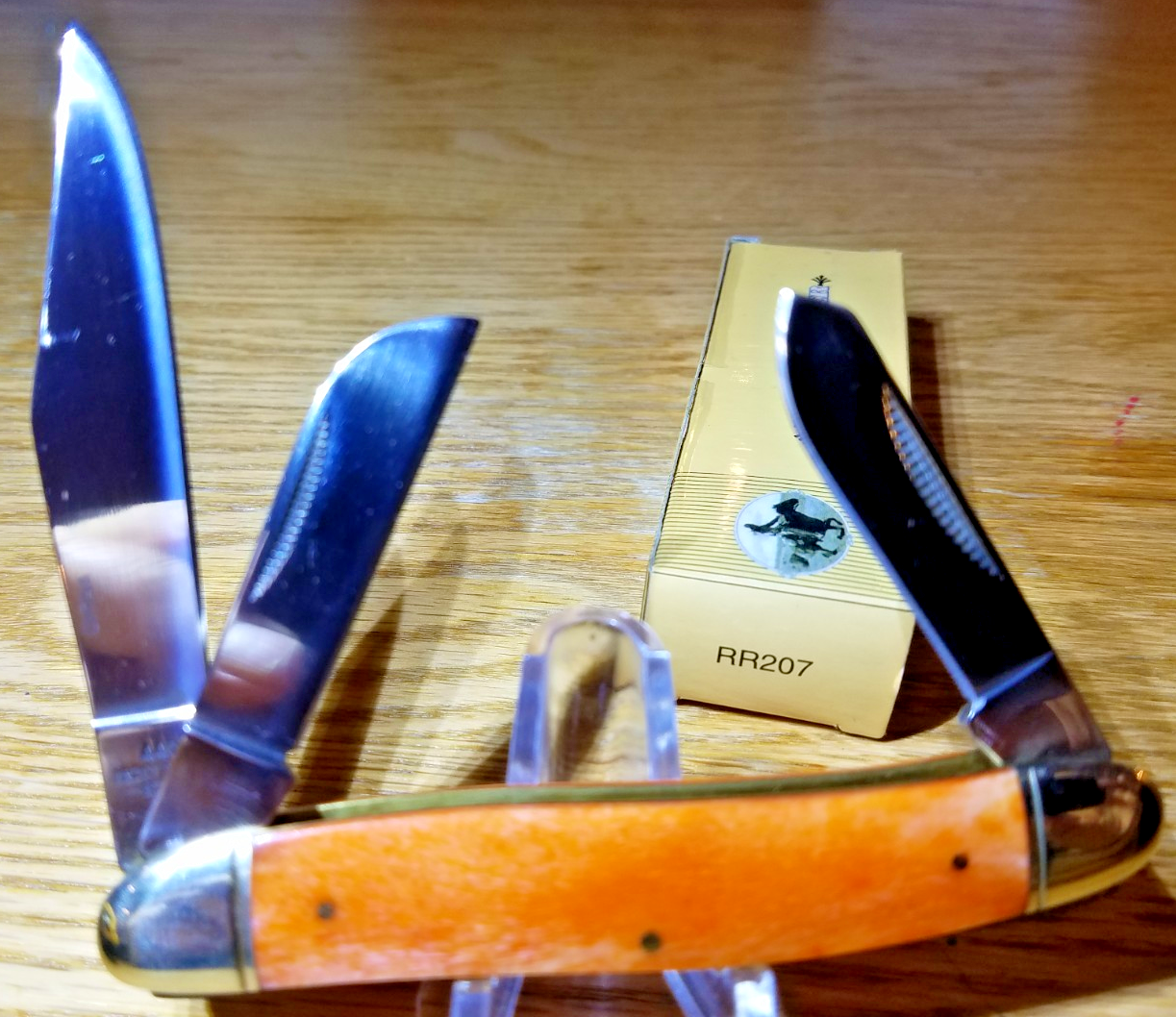 Rough Rider RR207, Sowbelly Stockman Orange Smooth Bone, 3-7/8