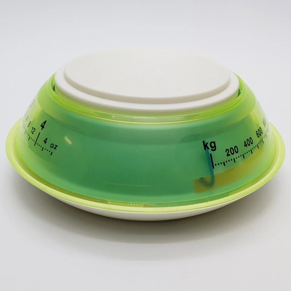Báscula de cocina Tupperware vintage rara | Báscula de alimentos verde neón libras y kilogramos Foto 2 de 4