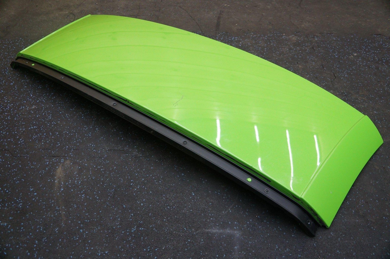 Front Roof Panel Mantis Green 11A6466SP OEM McLaren 650S 2015