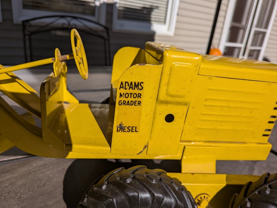 Doepke Model Toys Adams Motor Grader Diesel 1950's Pressed Steel 26" LONG - Image 4 of 4