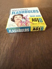 Vintage Sylvania AG1B Blue Dot Flashbulbs 8 Bulbs Made in USA Open Box