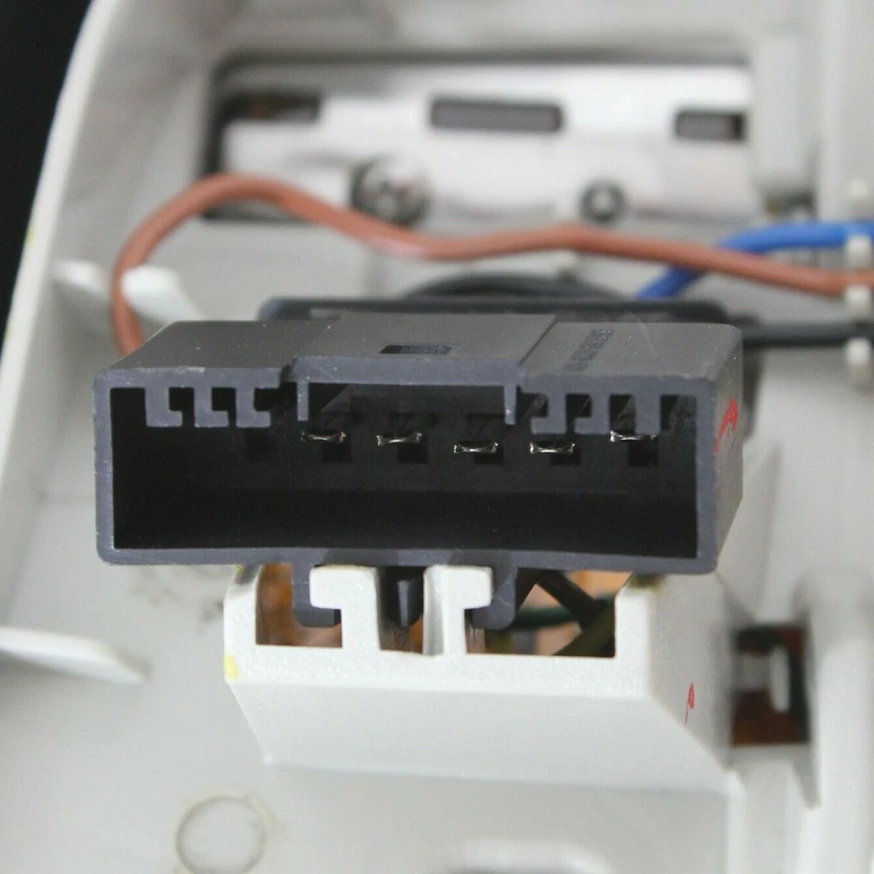 Luz trasera exterior para BMW 535xi 2008 vagón lateral del pasajero BM2805102 63217177696 Foto 3 de 4