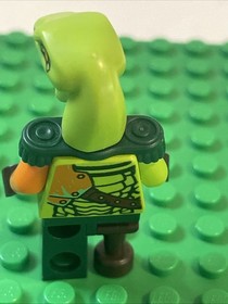 LEGO Ninjago Minifigure Clancee Epaulette