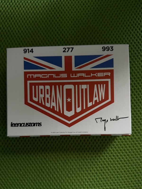 Leen Customs x Magnus Walker Limited Edition /500 Pin Box Set