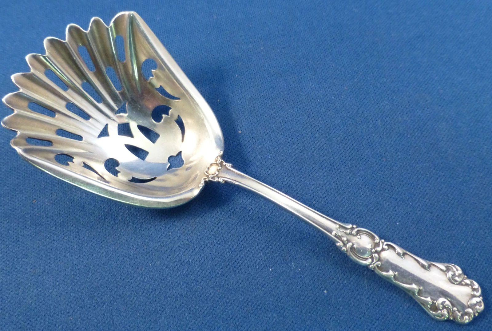 OAKLAND-WATSON STERLING ALMOND SCOOP
