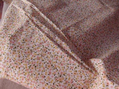 Coupons De Tissu Liberty Fleuri - Coton - 2 Pièces (44x62cm + 17x58cm) - Neuf