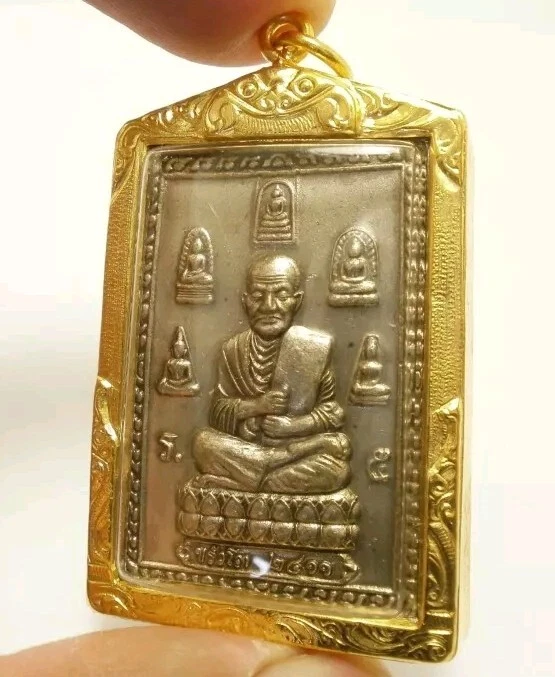  Phra Somdej Wat Rakhang, Chinnabacchorn LP Phutthachan a Thai Amulet Buddha  Foto 3 de 4