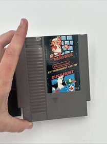 Juego y estuche Super Mario Bros. / Duck Hunt (Nintendo NES, 1985) 
