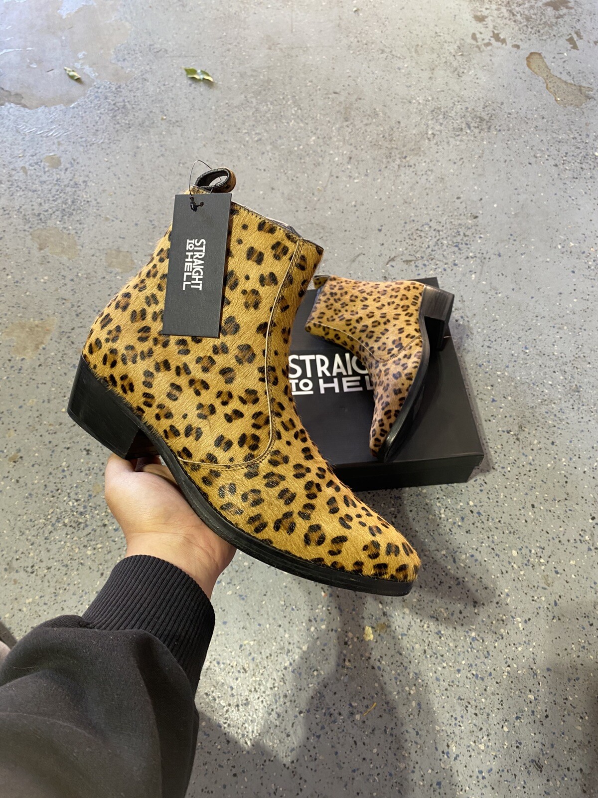 TOBI “Straight To Hell” Leopard Fur Chelsea Boots