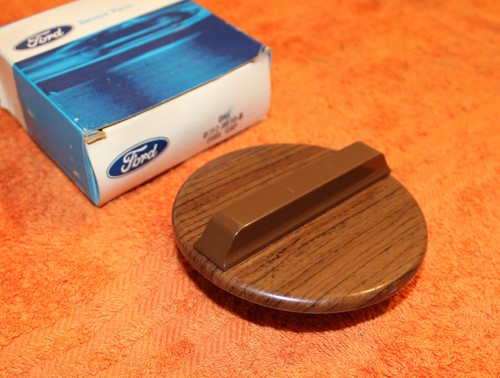 1976 1977 Ford Pinto Squire Station Wagon NOS WOODGRAIN FUEL GAS TANK FILLER CAP - Picture 2 of 6