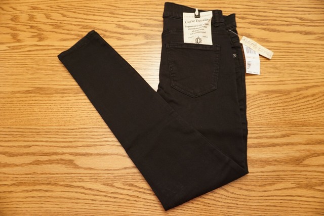 democracy freedom ankle skimmer jeans
