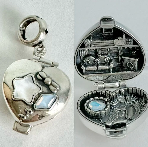Polly Pocket Kozy Kitties Polly and her Kittens Sterling silver locket charm