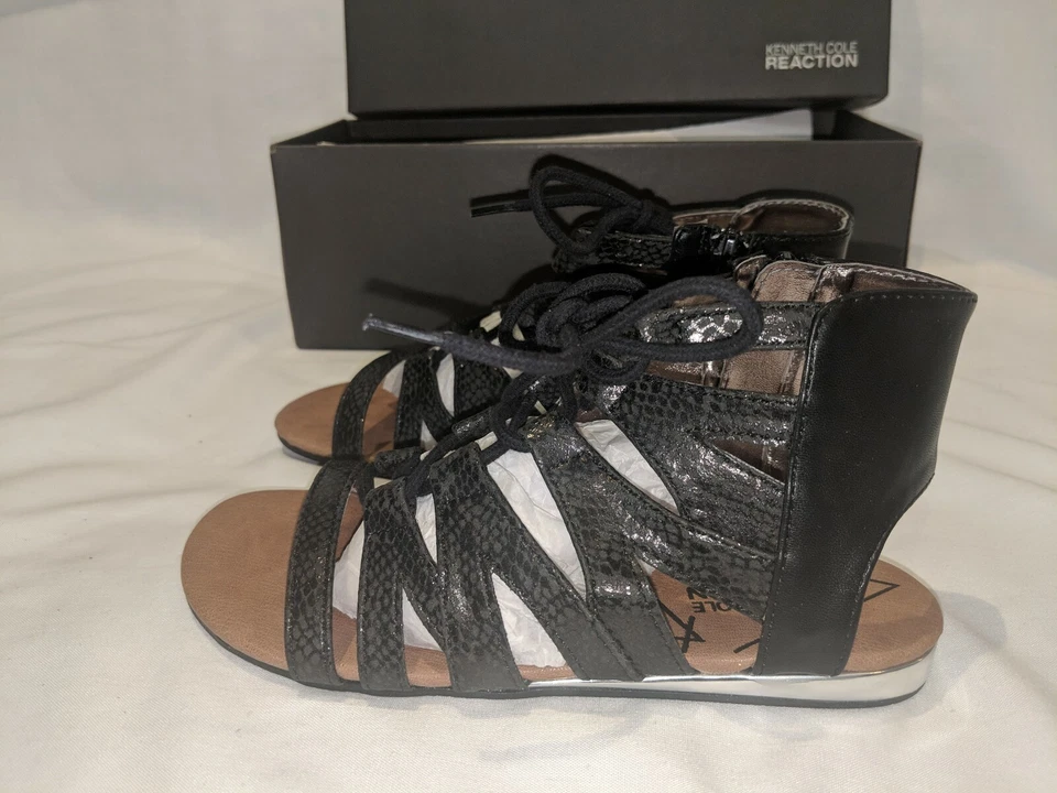 Kenneth Cole 儿童感觉贝壳角斗士黑色凉鞋 1 M 码全新带标签全新带盒 — 第 3/4 张图片