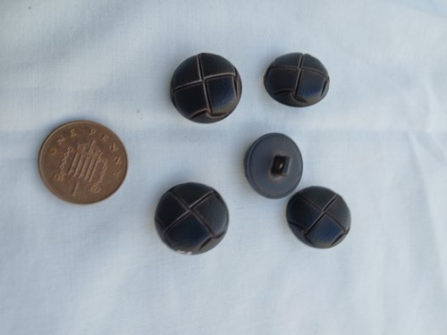 BRAND NEW BLACK PLASTIC FOOTBALL 19mm BUTTONS SINGLE SHANK X 5 - Picture 1 of 1