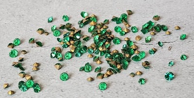 200 Vintage Green Emerald Round Faceted Loose Rhinestones W/Foil Backing .3-.7mm