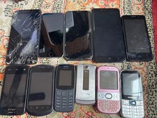 Lot of 11 Apple IPhone , Samsung , and other phone brands FOR PARTS ONLY 