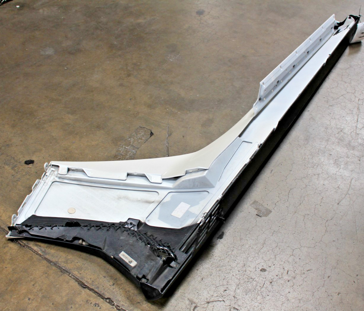 Lamborghini Aventador LP740, LH, Rocker Panel Moulding, Used, P/N 470853563F