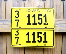 EXPIRED PAIR IOWA 37 1151 License Plate 1961 61 EMBOSSED TAGS COUNTY 37
