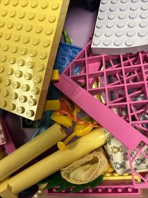 Vintage LEGO Belville 5890 Pretty Wishes Playhouse w/ Figures