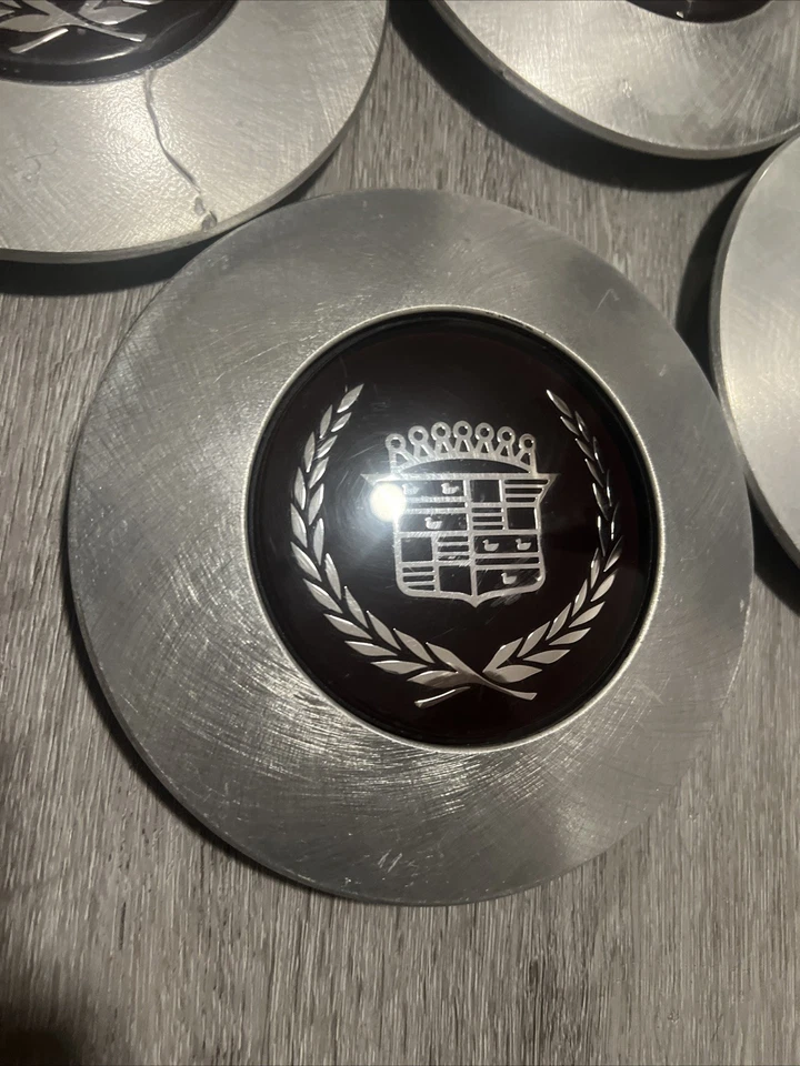 (4) Tapa central de llanta de aleación fundida Cadillac 7" 1985-1989 Emblem DeVille, Fleetwood Foto 3 de 4