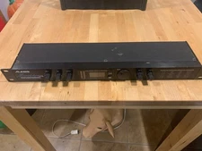 Alesis Microverb 4 Preset/Programable 18bit Signal Processor