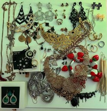 Huge Costume Jewelry Lot 1kg Vintage to Modern Wearable Resell Craft 45 Pcs