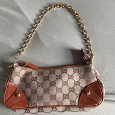 Vintage Gucci GG Monogram nailhead Pochette Z...