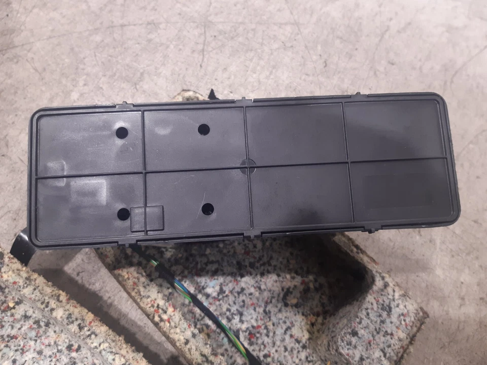 Mercedes CLK 320 W208 2001 bomba de vacío de bloqueo central 2088001148 Foto 4 de 4