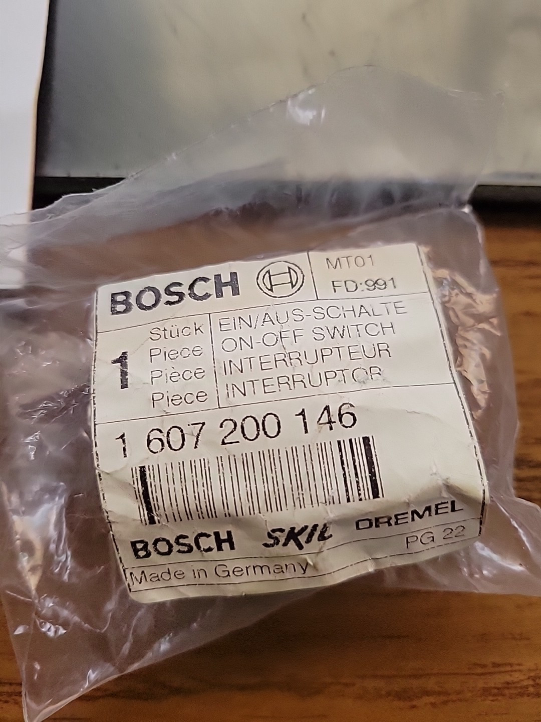 BOSCH ON-OFF SWITCH 2 607 200 146