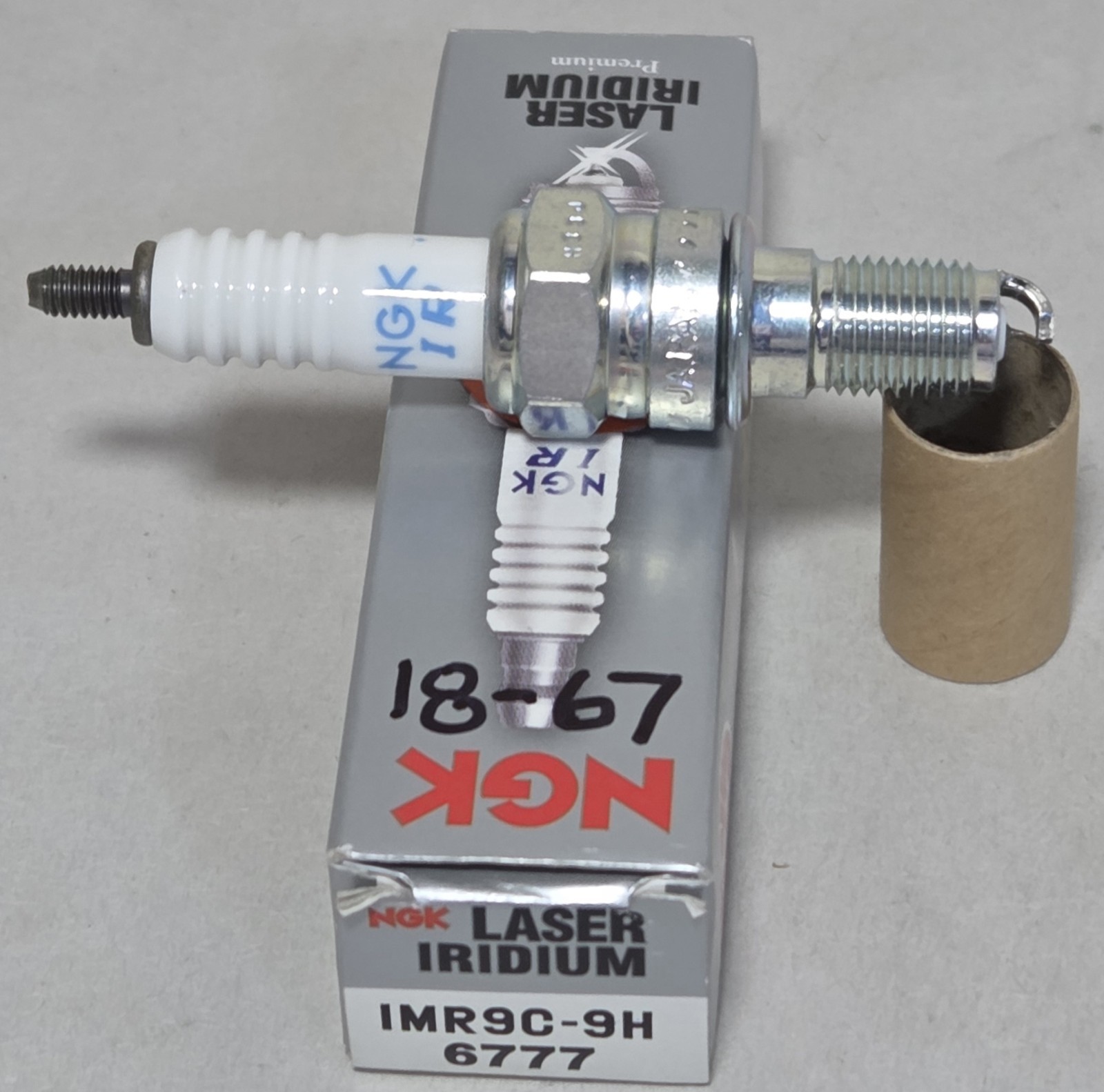 1 BRAND NEW Genuine NGK Stock # 6777 Japan Laser Iridium Spark Plug IMR9C-9H NOS