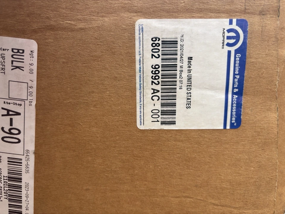 Panel de guardabarros delantero para pasajeros Mopar 68029992AC Jeep Wrangler 2008-2017 nuevo OEM Foto 4 de 4