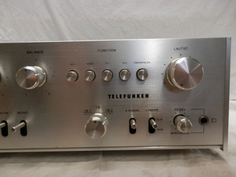 Telefunken amplificatore integrato V 60 amplifier V-60 vintage 1975 suona bene - Immagine 4 di 4