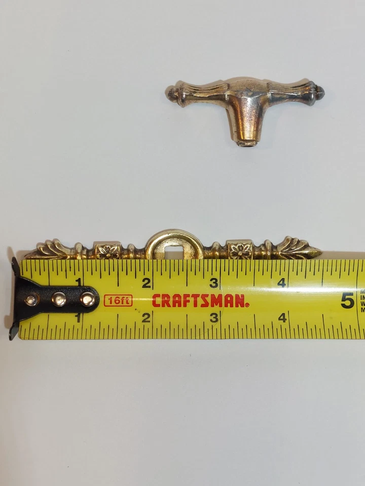 1 perilla de manija de cajón provincial francesa de latón ornamentado usada Foto 2 de 4