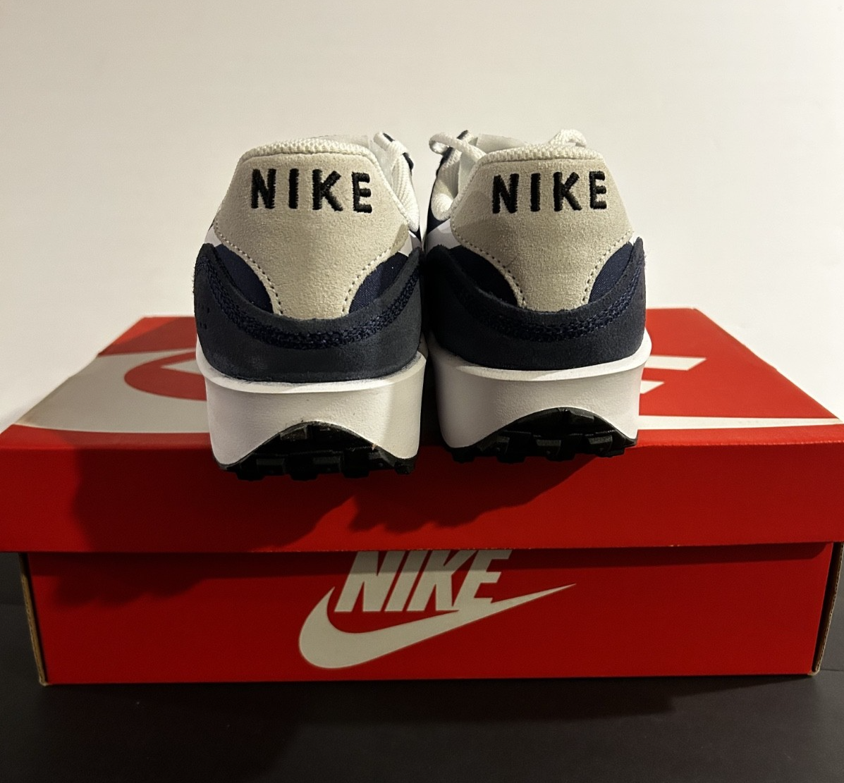 Size 9 MENS - Nike Waffle Debut Midnight Navy NEW IN BOX | eBay display picture 2