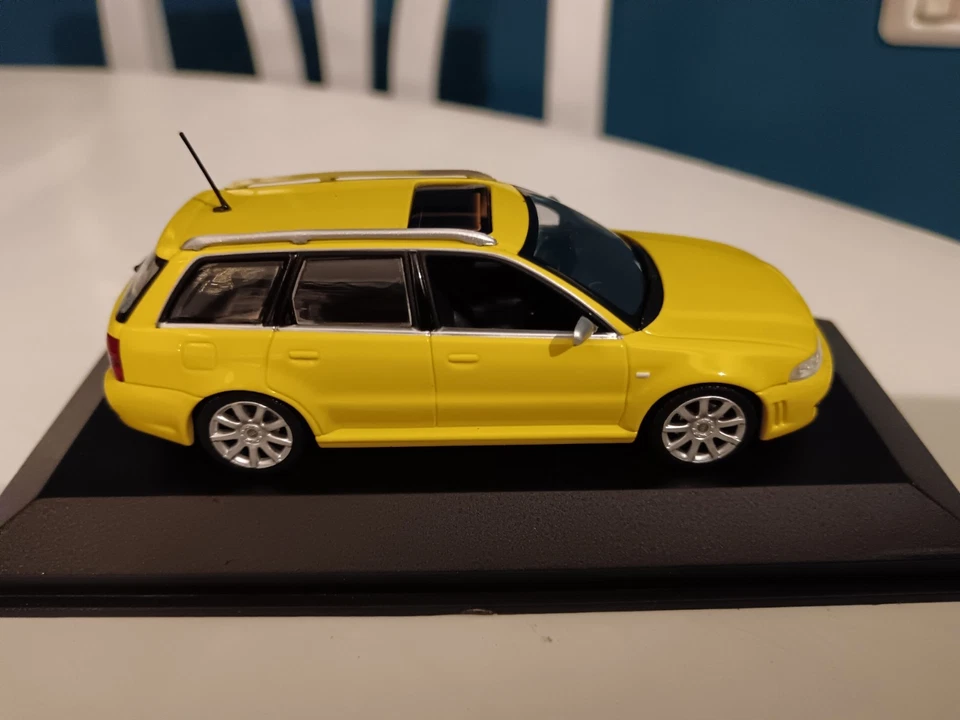 Modellino Audi RS4 B5 Limited Edition Scala 1/43 - Immagine 3 di 4