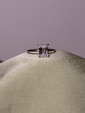 2.62 CT E VS1 Lab Grown Emerald Cut Diamond Ring 14K Gold – IGI Certified