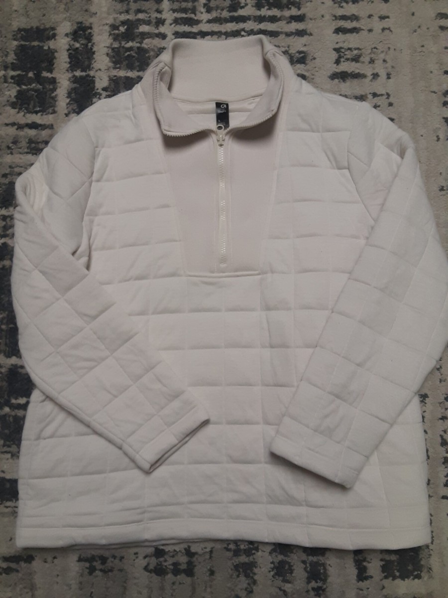 GapFit Women's Ivory Frost Quilted Jacqua Quarter Zip Pullover - Main Image