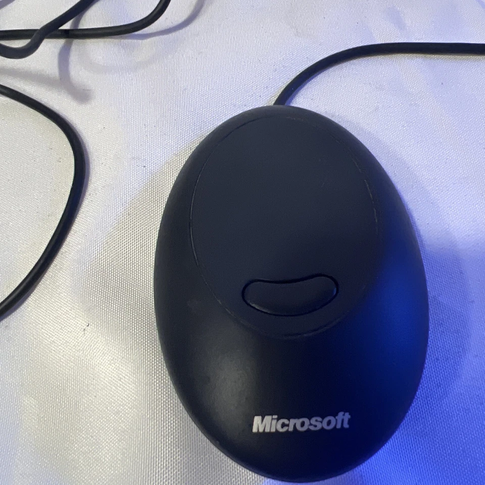 Vintage Microsoft Wireless Mouse Receiver v1.0 USB Model 1053 Brand, Untested - Image 4 of 4
