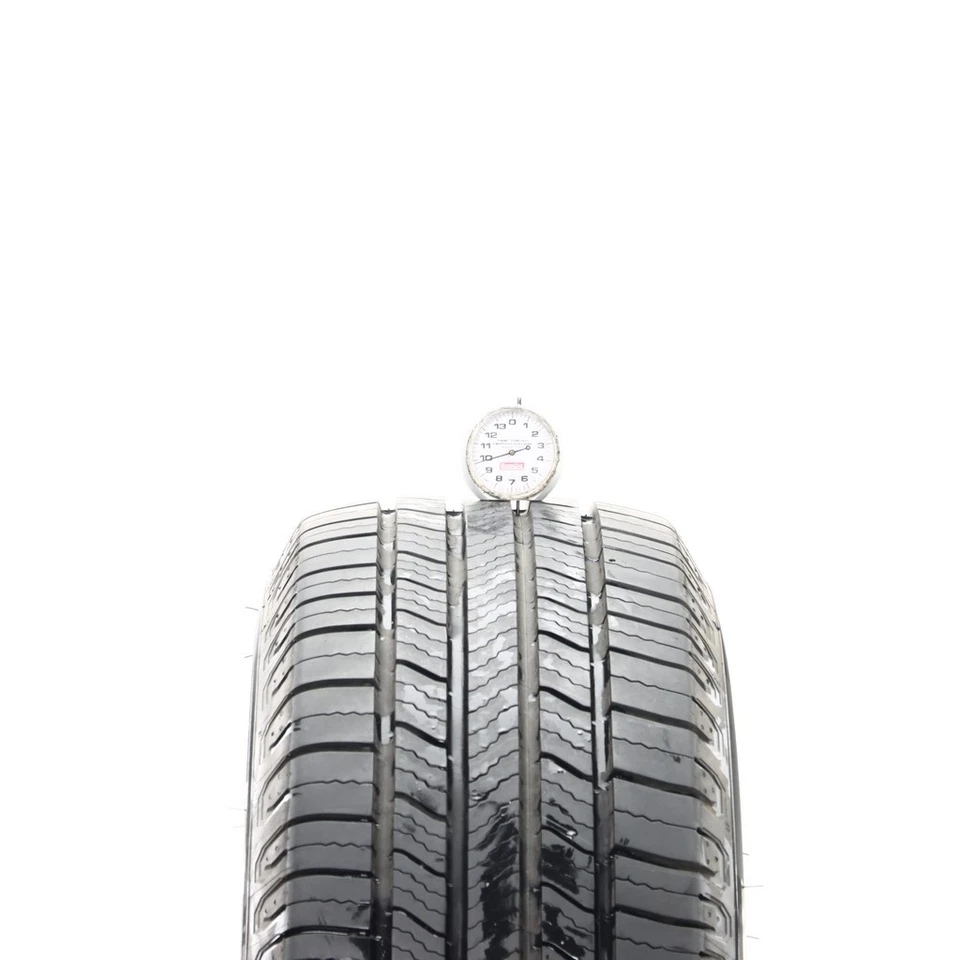 Michelin Defender 2 100H 235/60R16 usado - 9,5/32 Foto 3 de 4