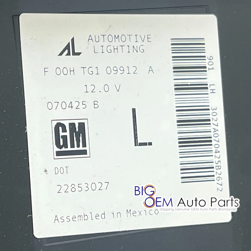 OEM new 2007-2013 Chevrolet Silverado LH Driver Headlight Park Turn Signal Lamp - Image 3 of 4