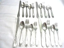 STAINLESS FLATWARE CHINA SET