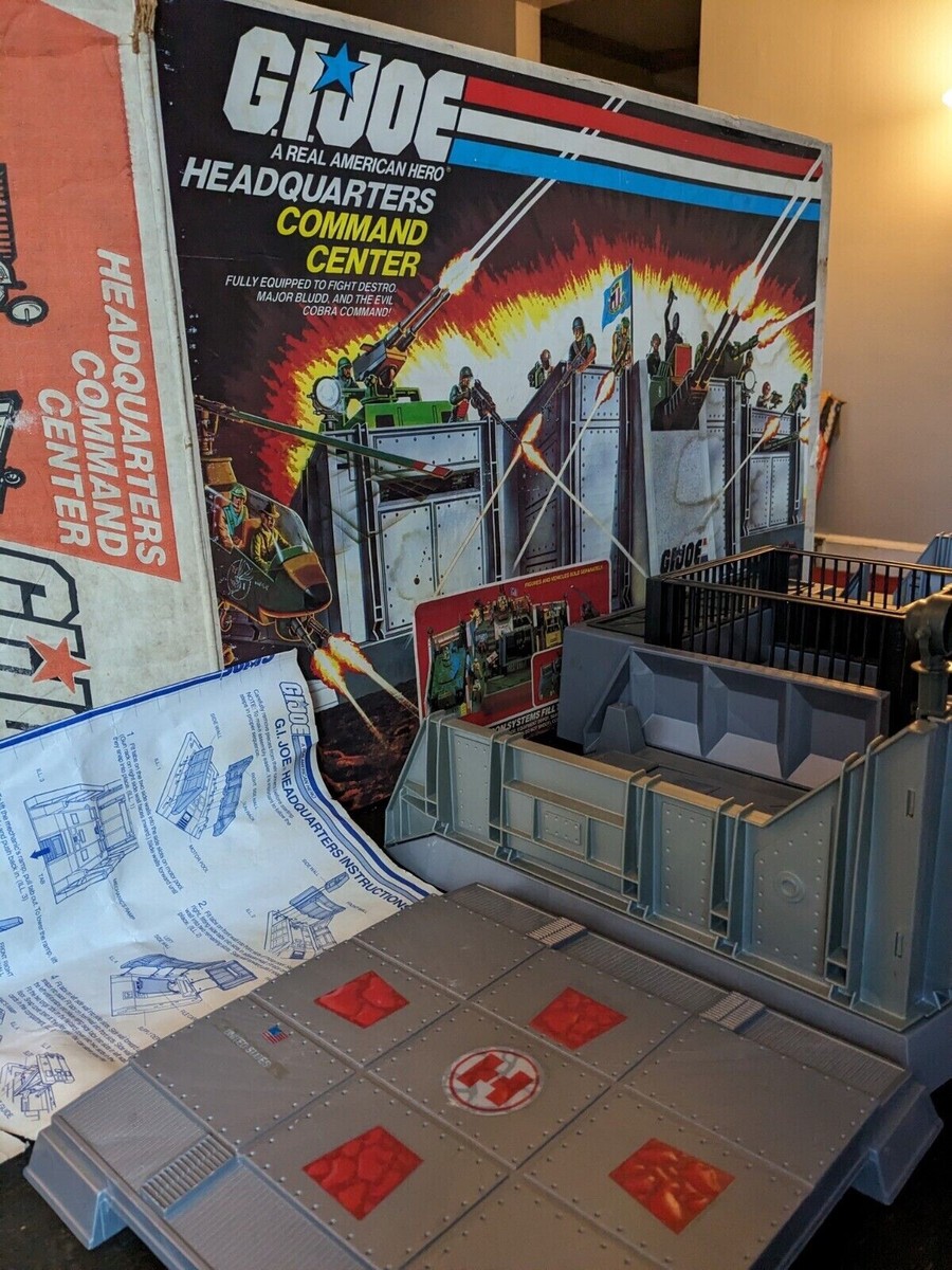 1983 HASBRO GI JOE HEADQUARTERS COMMAND CENTER PLAYSET WITH