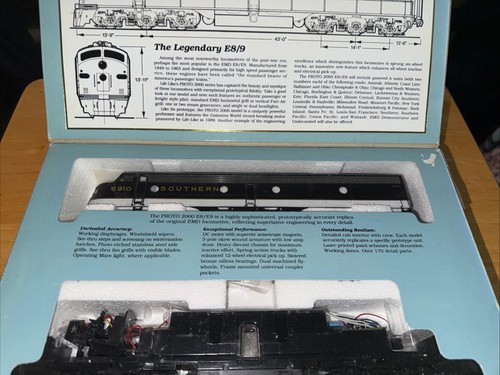 Proto 2000 HO Scale #21011 Southern E8/9 Powered Diesel #6910 NOS | Zustand: New